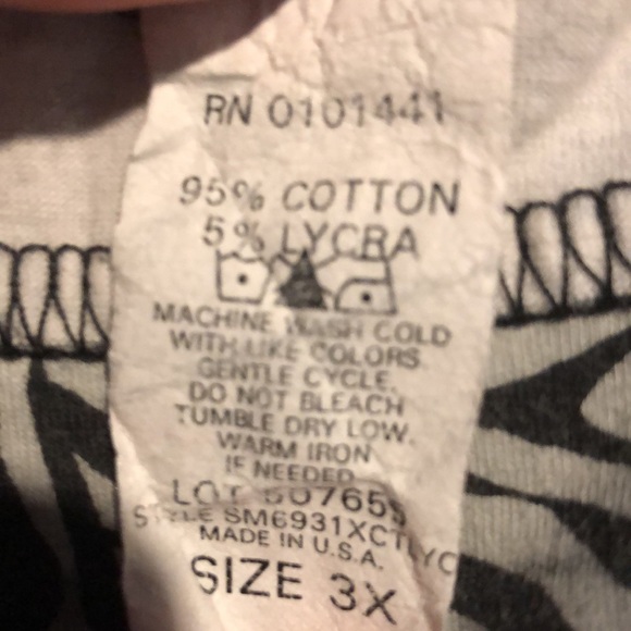 Great condition Leopard Skirt - Picture 5 of 6